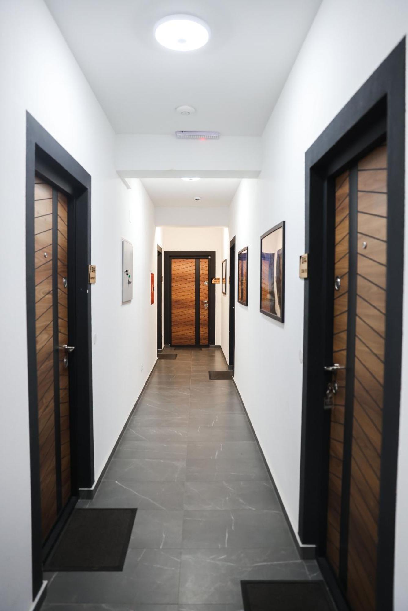S Apart Rooms Градишка Экстерьер фото