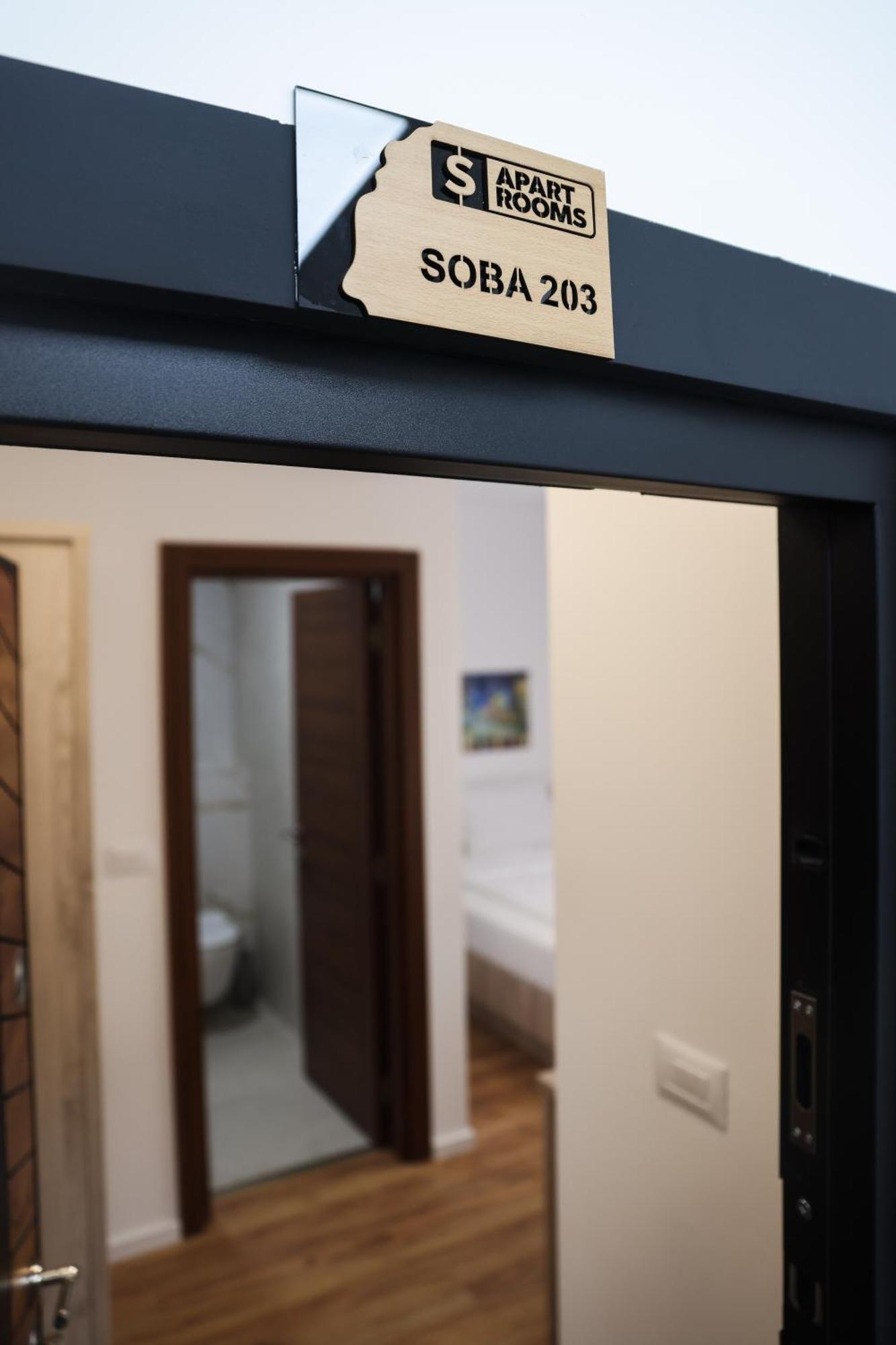 S Apart Rooms Градишка Экстерьер фото